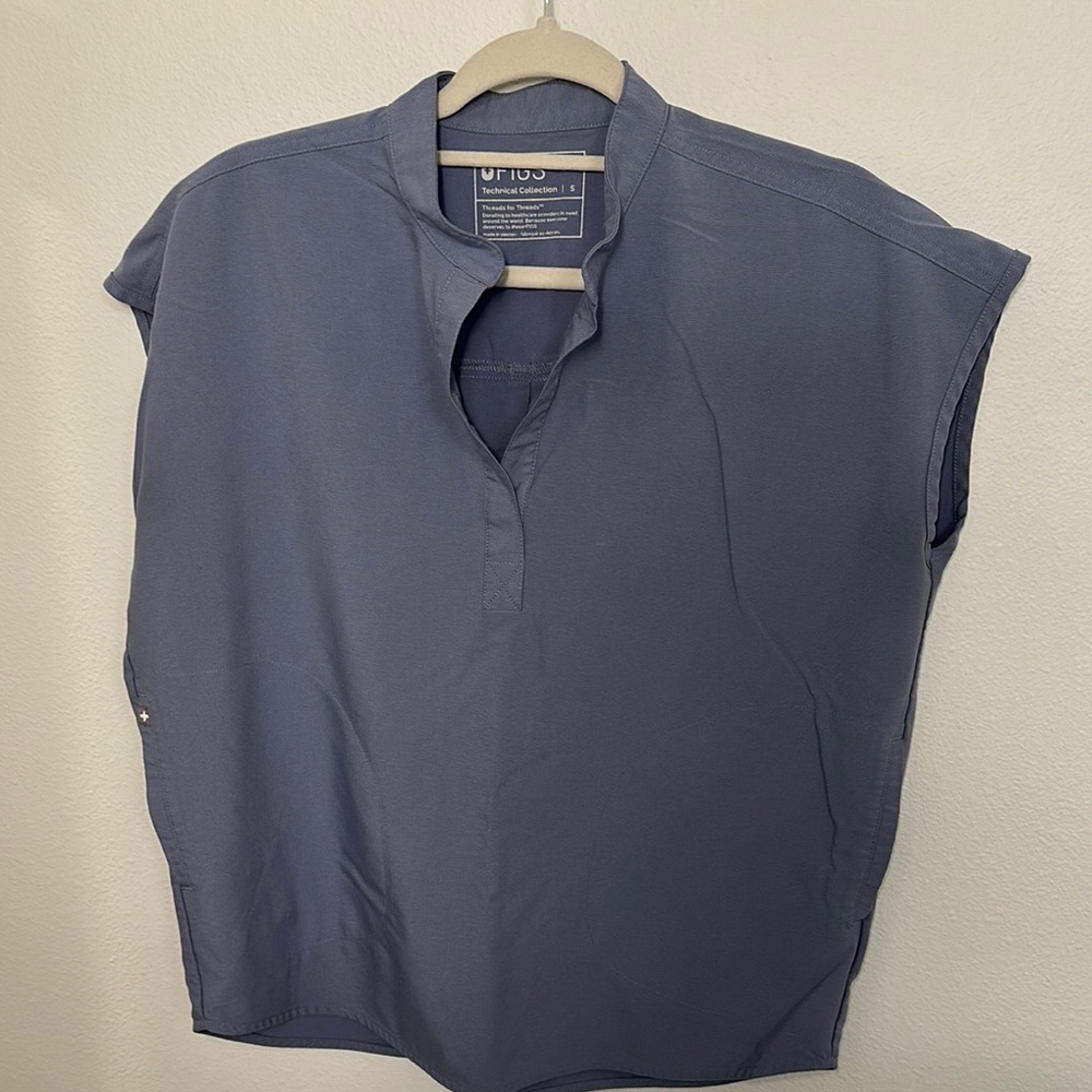 Fig Scrub Top